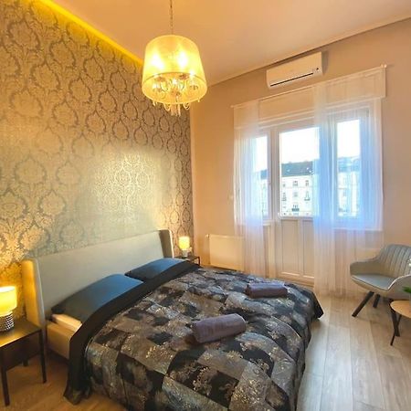 Luxury Buda Apartment Будапеща Екстериор снимка