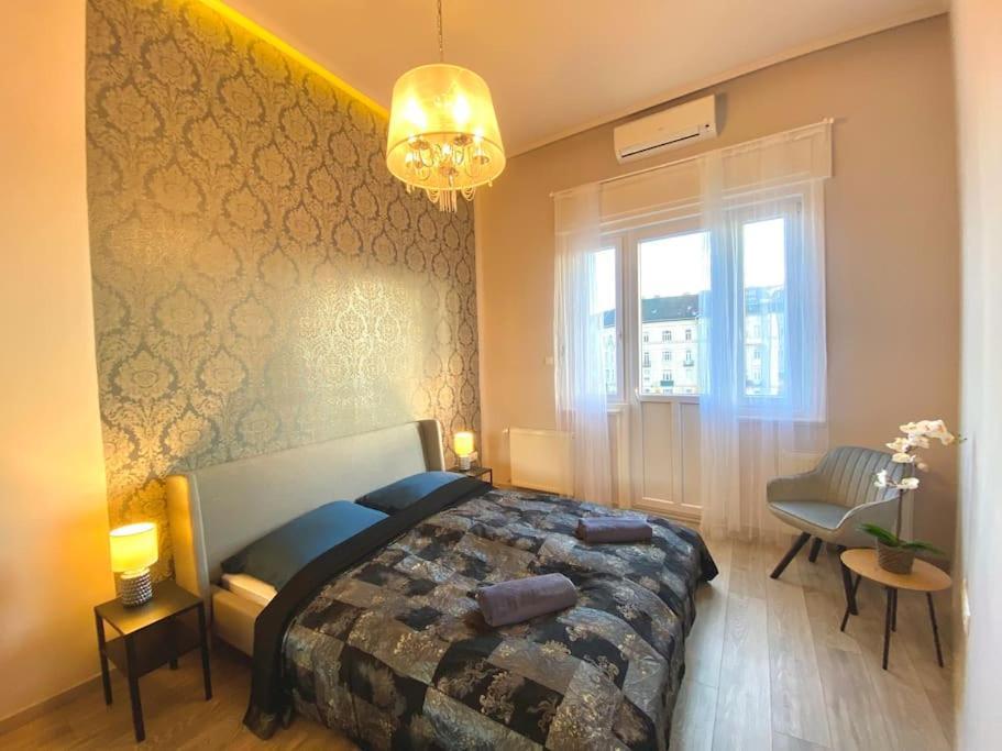Luxury Buda Apartment Будапеща Екстериор снимка